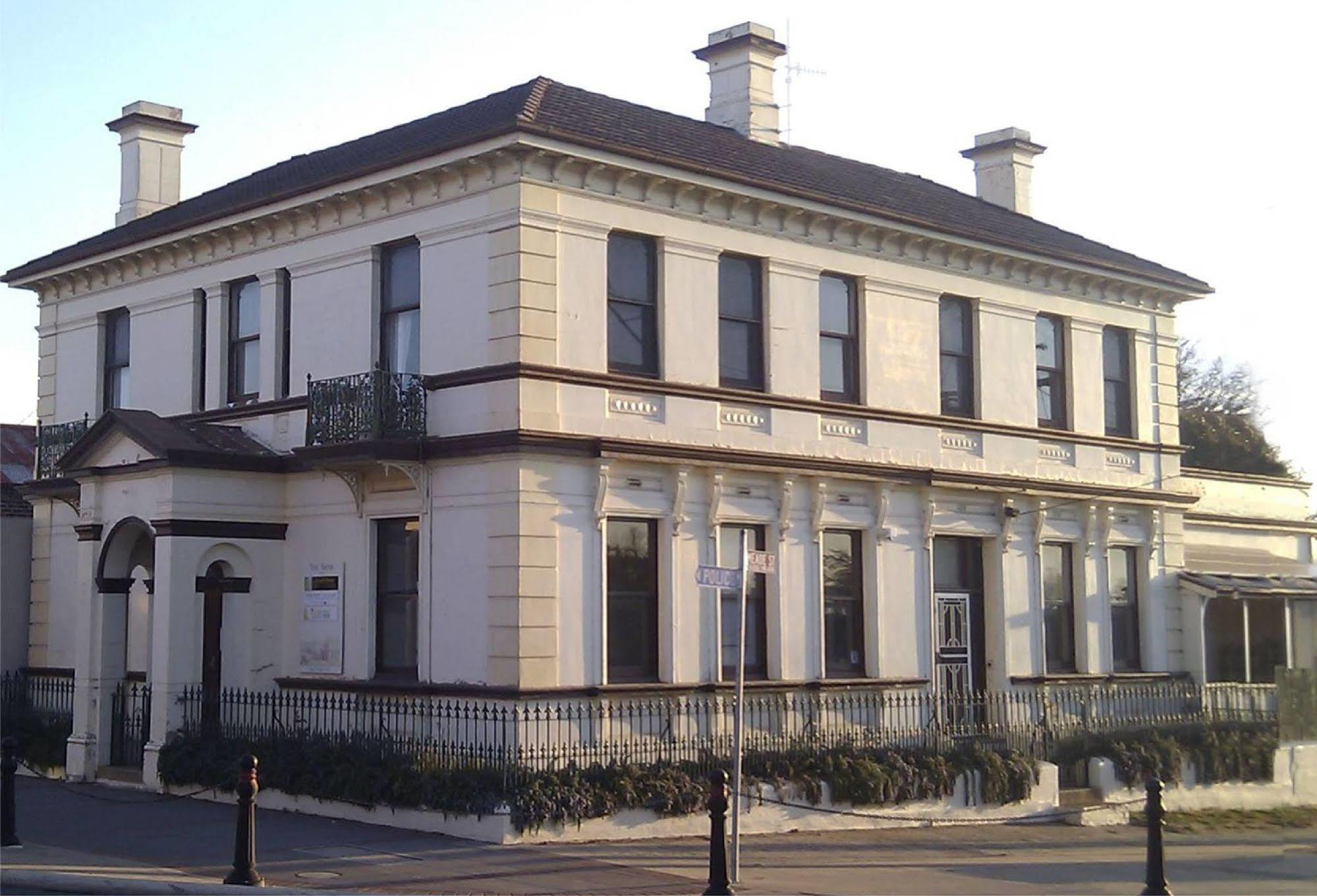 The Bank Guesthouse เกลน อินเนส ภายนอก รูปภาพ